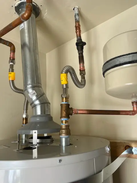 Water heater installation and plumbing repair in Florin